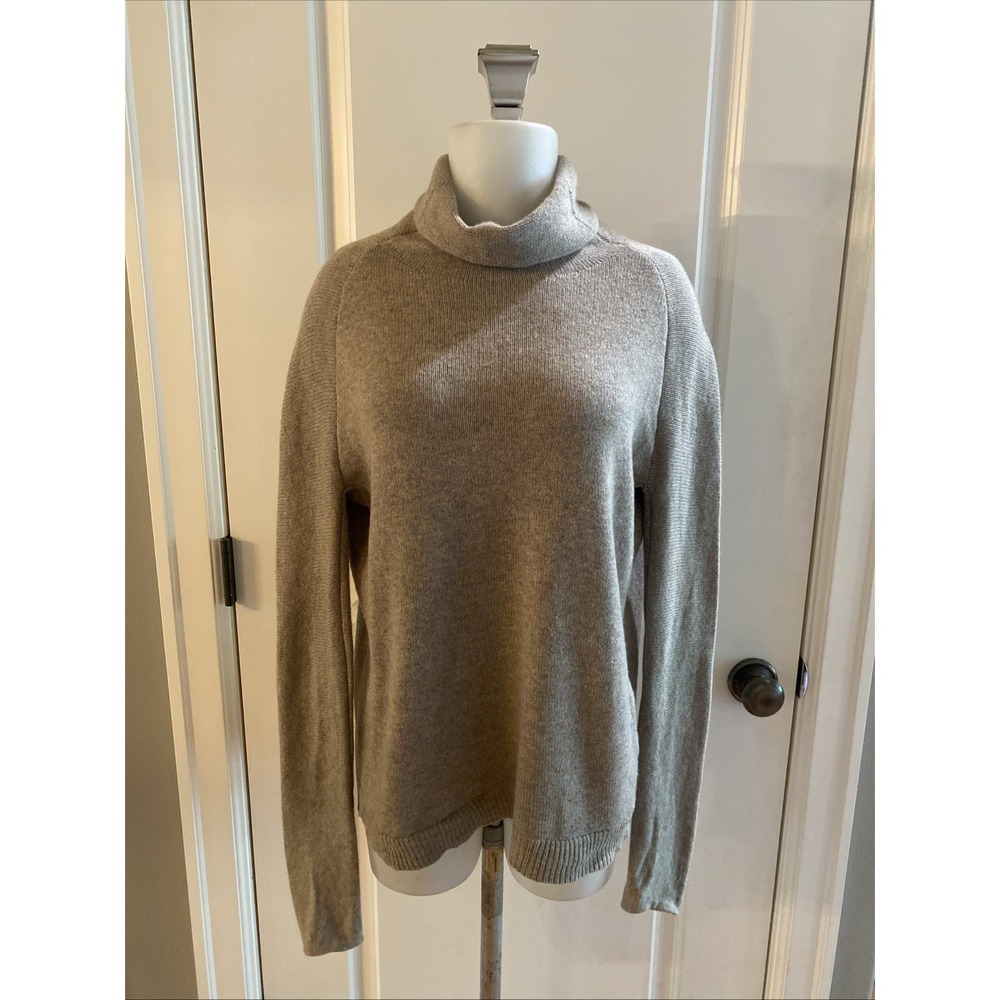 Theory 100% Cashmere Turtleneck Sweater Women's Beige Camel Classic -Size M